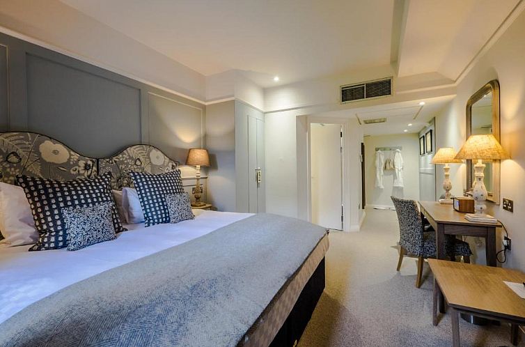 Coach & Horses Hotel