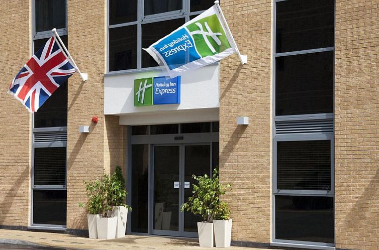 Holiday Inn Express London - Watford Junction, an IHG Hotel