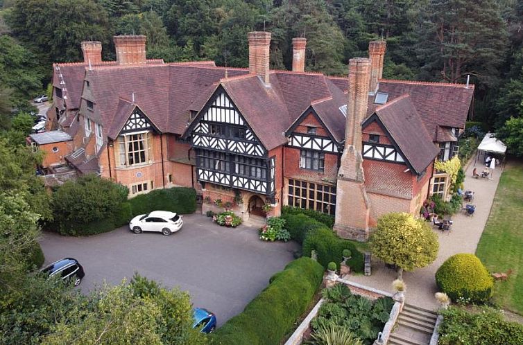 Best Western PLUS Grim's Dyke Hotel