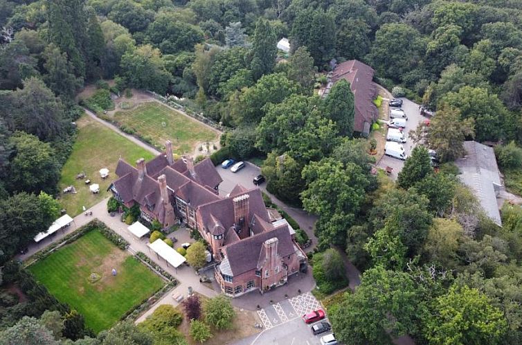 Best Western PLUS Grim's Dyke Hotel