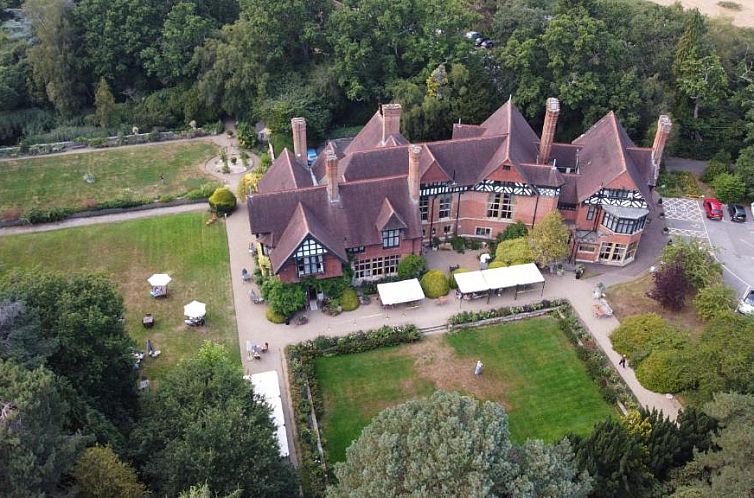 Best Western PLUS Grim's Dyke Hotel