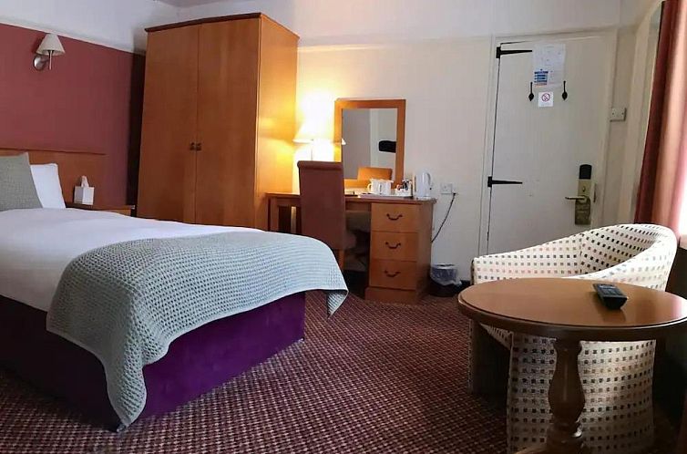 Tudor Lodge Hotel