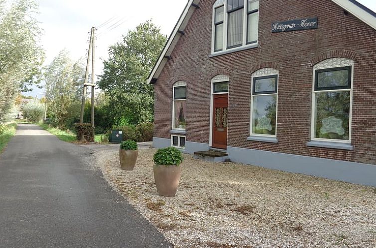 Charming vacation home in Stolwijk with rural location in Alblasserwaard, South Holland.