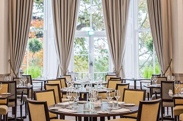 Oatlands Park Hotel