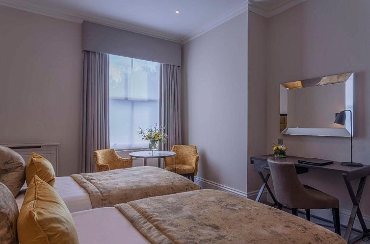 Oatlands Park Hotel