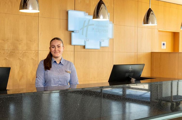 Holiday Inn Express London - Epsom Downs, an IHG Hotel