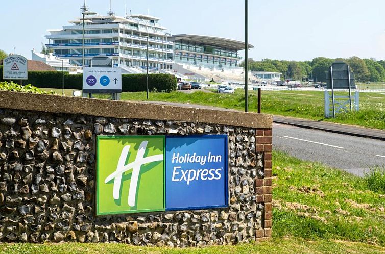 Holiday Inn Express London - Epsom Downs, an IHG Hotel