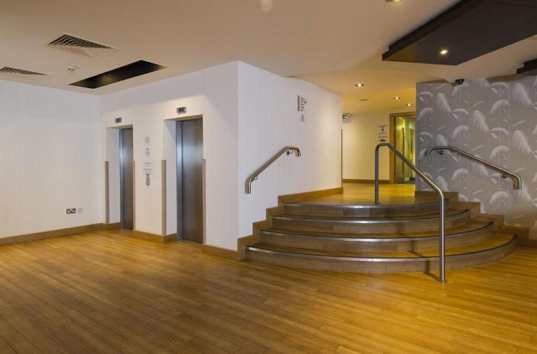 Holiday Inn Express London - Epsom Downs, an IHG Hotel