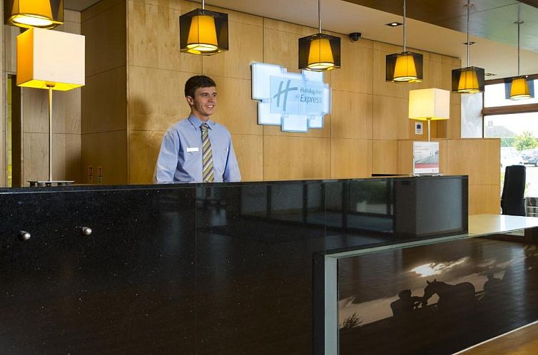 Holiday Inn Express London - Epsom Downs, an IHG Hotel