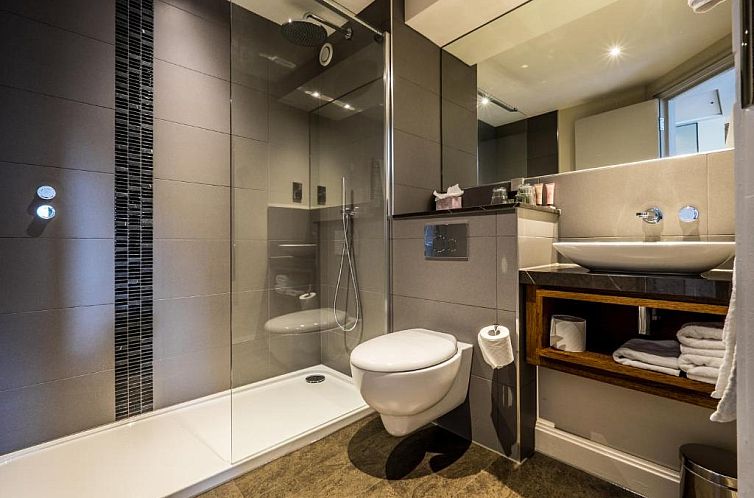 The Alexander Pope Hotel