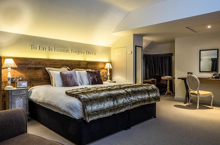 The Alexander Pope Hotel