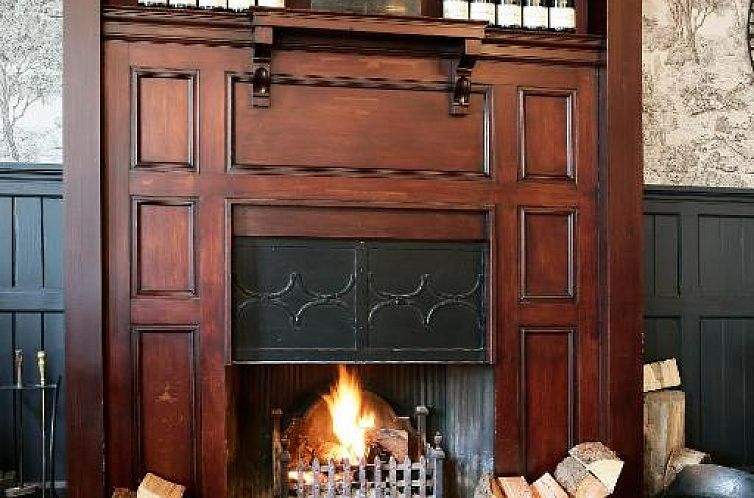 The Alexander Pope Hotel