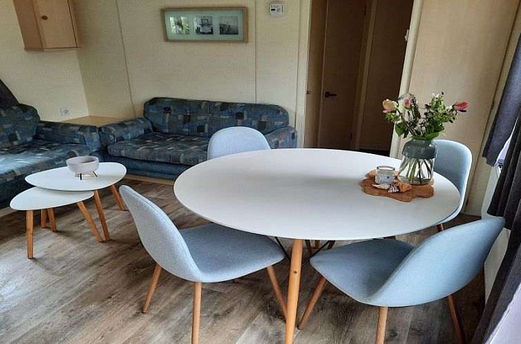 Chalet Sunrise met prive strandtuin