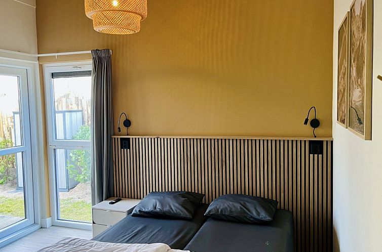 Strandhuis Over De Dam