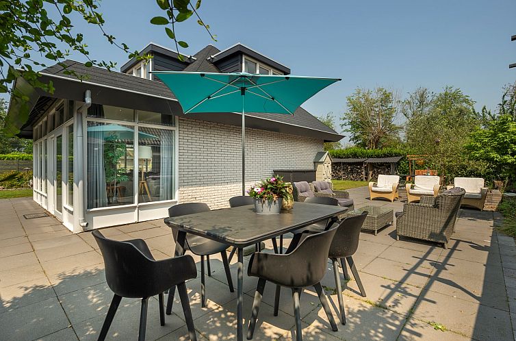 Vakantiewoning De Toekomst 107 "Siësta"