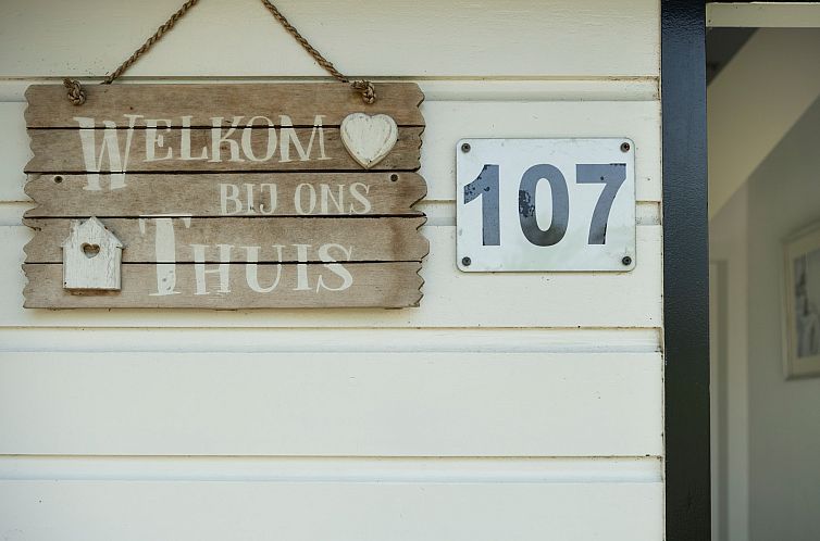 Vakantiewoning De Toekomst 107 "Siësta"