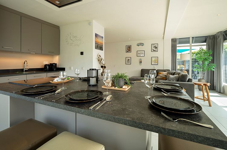 Vakantiewoning De Toekomst 107 "Siësta"