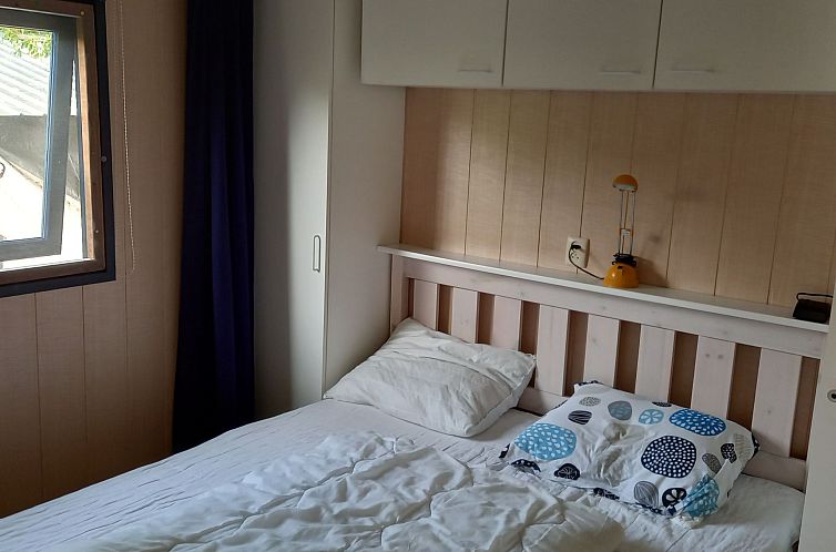 Appartement Gemütliches Mobilheim mit 3 Schlafzimmern