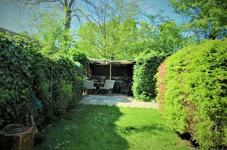 Appartement Gemütliches Mobilheim mit 3 Schlafzimmern