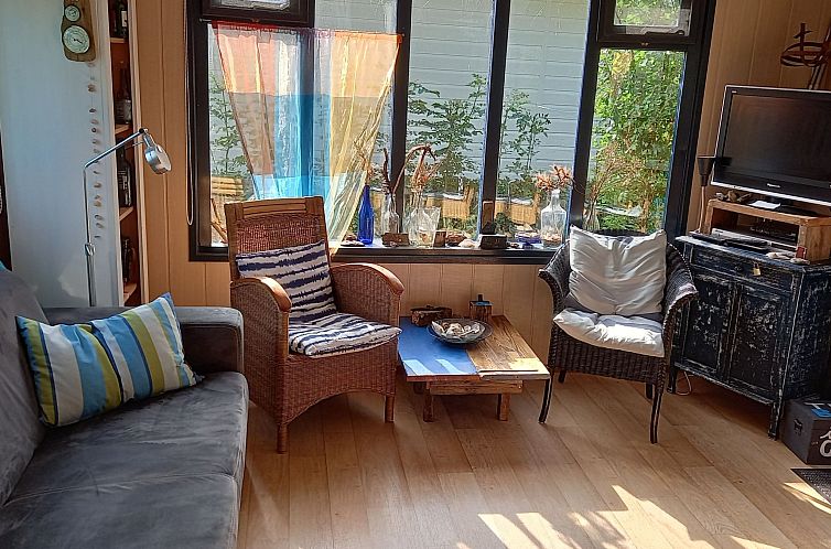 Appartement Gemütliches Mobilheim mit 3 Schlafzimmern