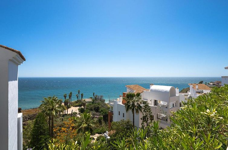 Olée Nerja Holiday Rentals by Fuerte Group
