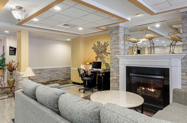 Best Western Plus New England Inn & Suites