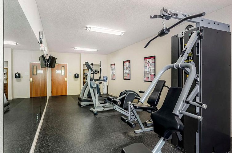 Best Western Plus New England Inn & Suites