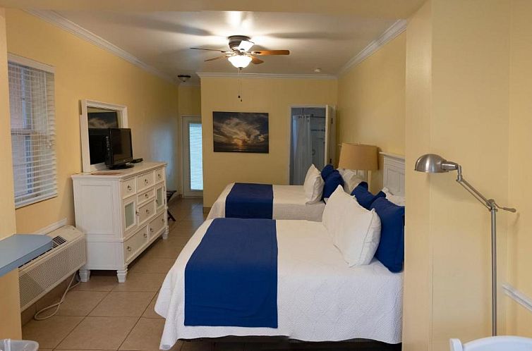 Coral Sands Inn