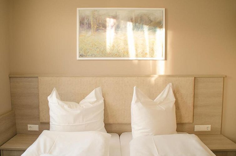 Alpha & Omega Hotel