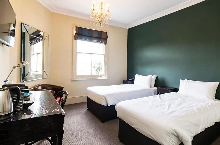 Kew Gardens Hotel