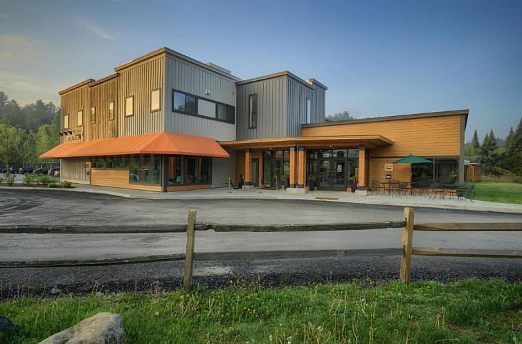 Sun & Ski Inn and Suites
