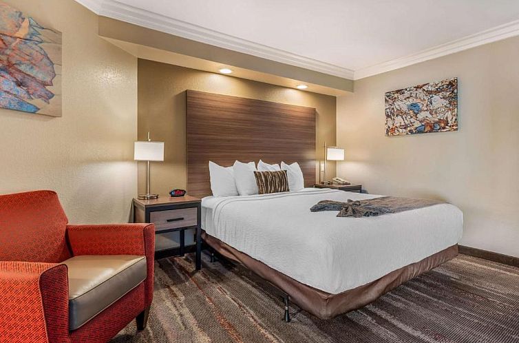 Best Western Plus Wine Country Inn & Suites