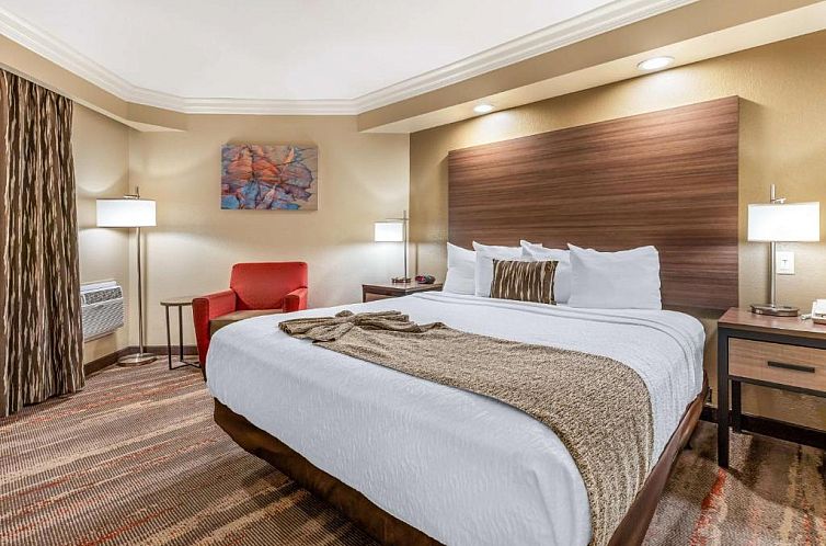 Best Western Plus Wine Country Inn & Suites