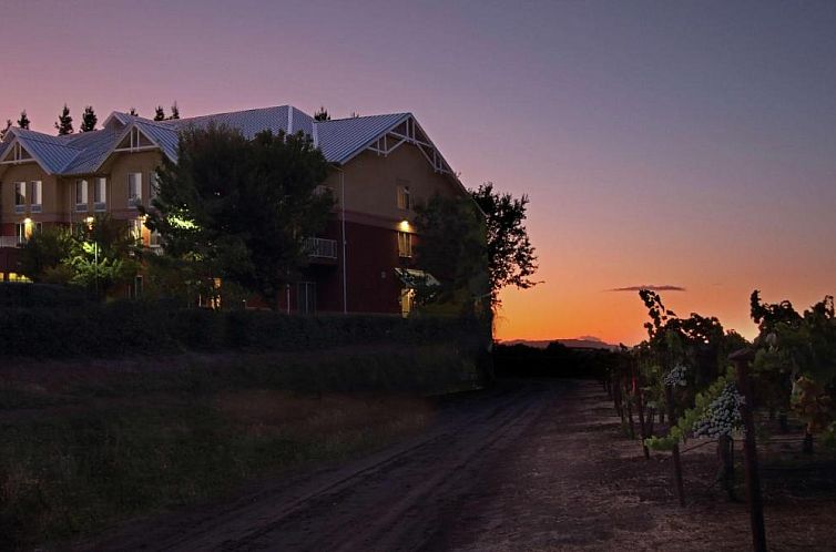 Hilton Garden Inn Sonoma County Airport