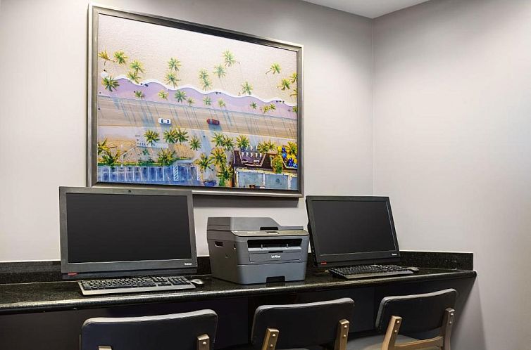Hyatt Place Fort Lauderdale Airport/Cruise Port