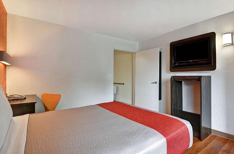 Motel 6 Dania Beach
