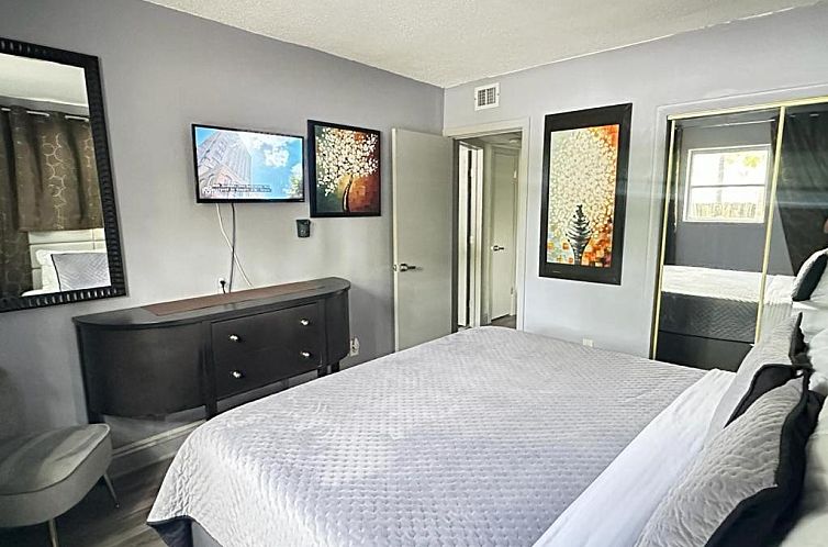 Sheridan Suites Apartments