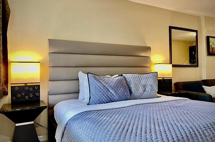 Sheridan Suites Apartments