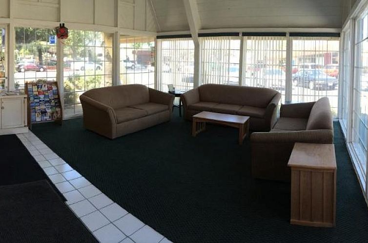 Discovery Inn
