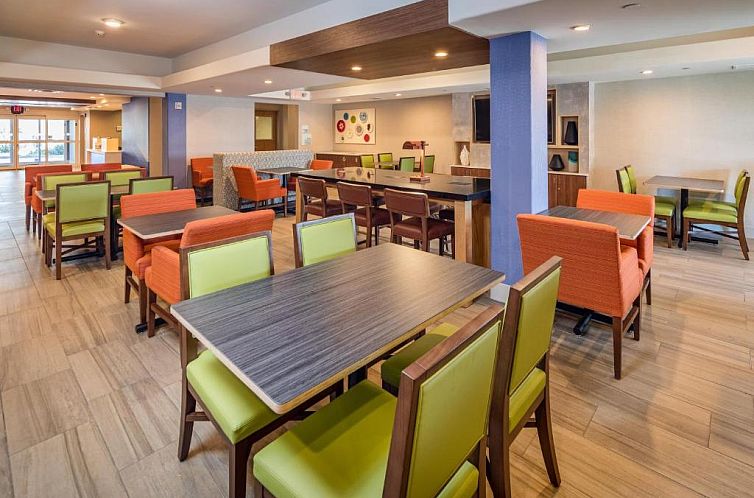 Holiday Inn Express Hotel & Suites Modesto-Salida, an IHG Ho