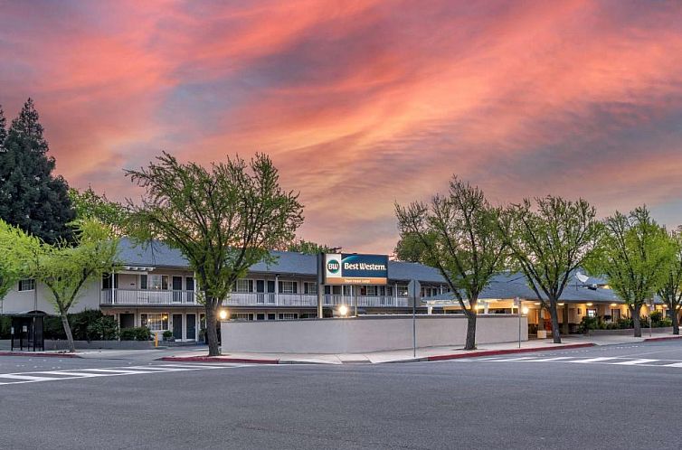 Best Western Town House Lodge