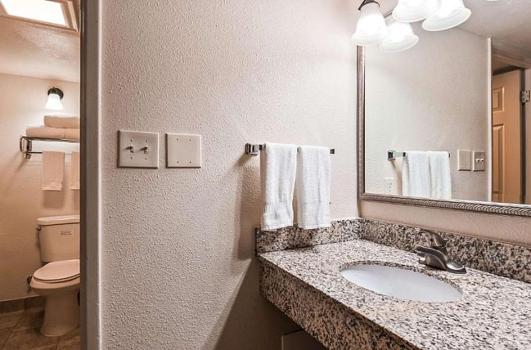 Best Western Town House Lodge