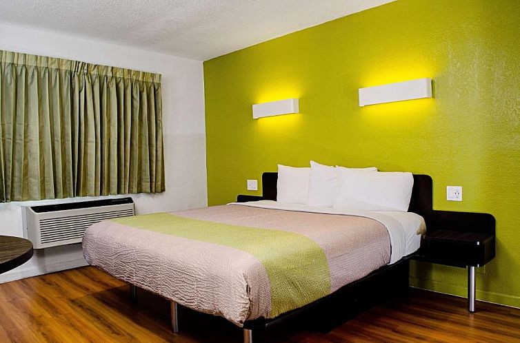 Motel 6-Modesto, CA - Downtown