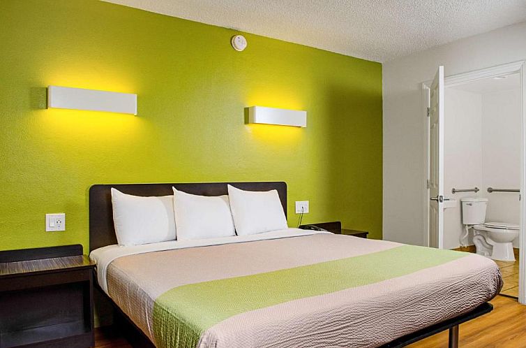 Motel 6-Modesto, CA - Downtown