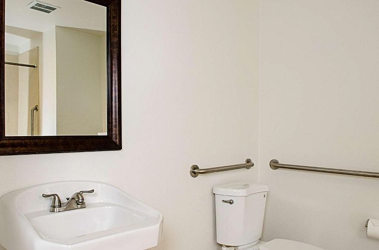 Motel 6-Modesto, CA - Downtown