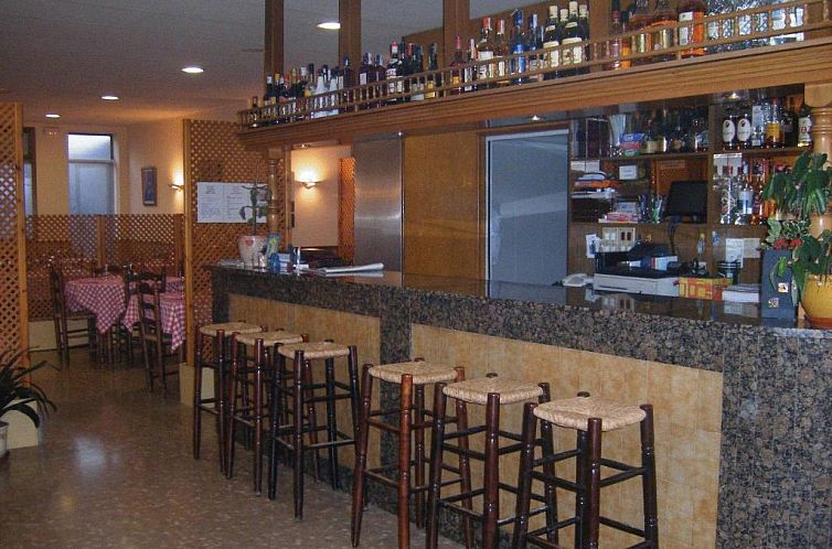 Amolls Restaurant i Habitacions