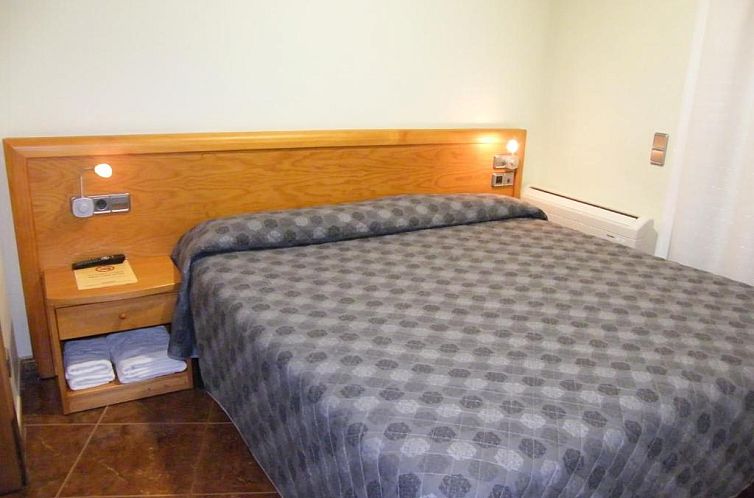 Amolls Restaurant i Habitacions