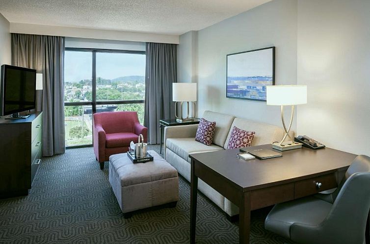 Hilton Suites Brentwood
