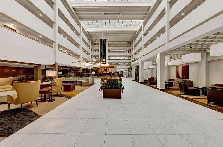 Embassy Suites by Hilton Milwaukee Brookfield