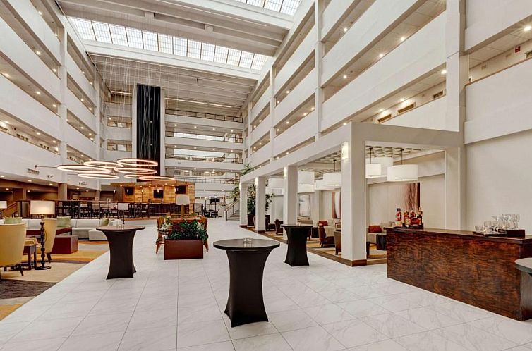 Embassy Suites by Hilton Milwaukee Brookfield